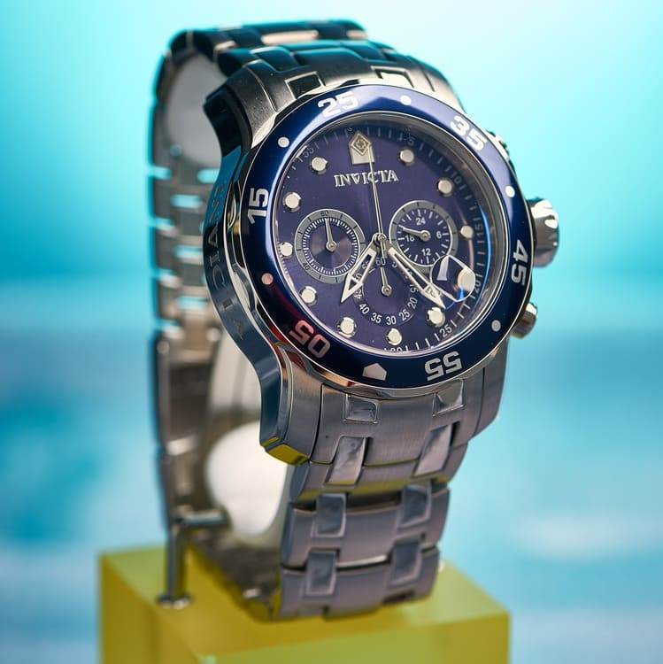 invicta-00701638638145.jpg